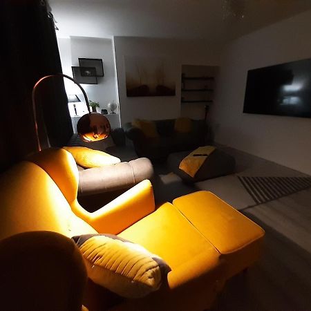 Cosy 3-Bedroom House In Aspley ノッティンガム エクステリア 写真